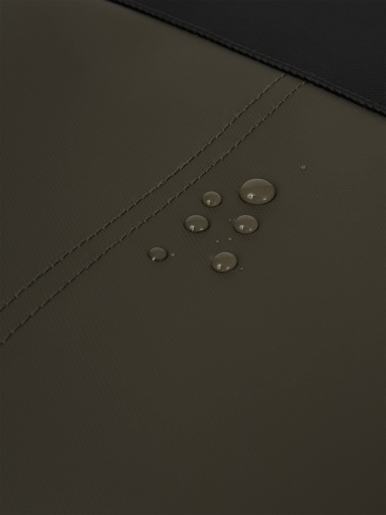 Ela Mo™ Daypack Rucksack | Coated Edition Olive