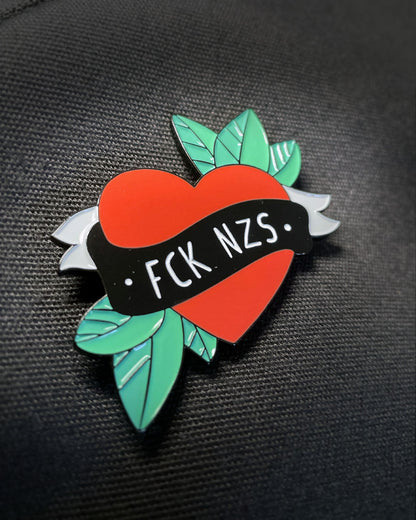 Ela Mo™ Pin Heart