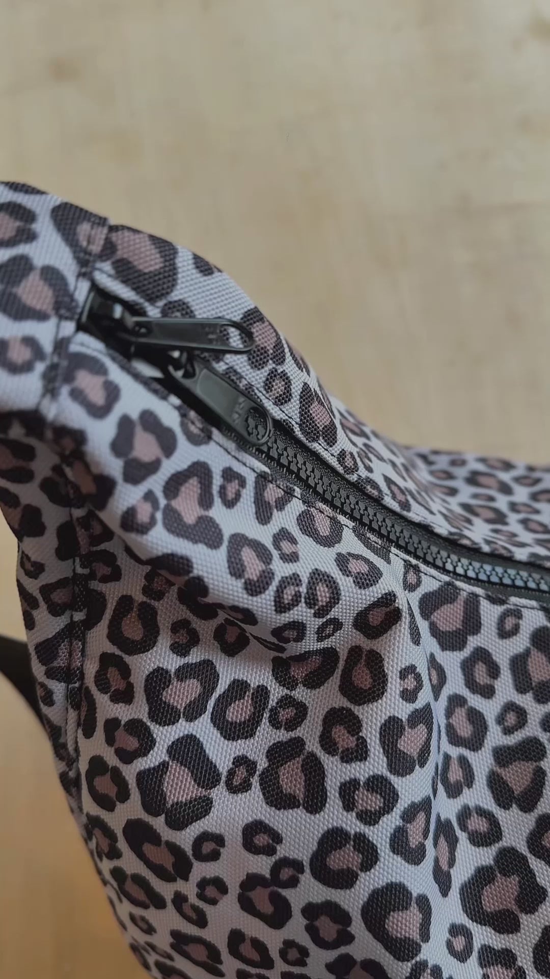 Ela Mo™ Moon Bag Large | New Leo